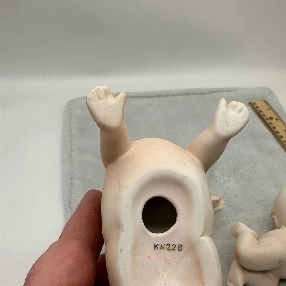 Vintage Lefton Kewpie Baby Dolls Bisque/Porcelain Figurines Set of 3 Japan 1960 - Picture 7 of 9